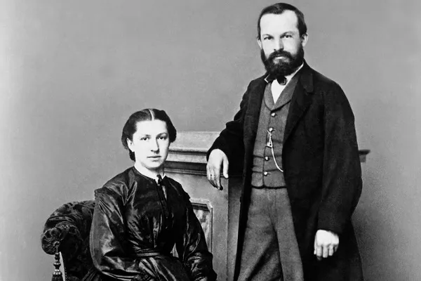 Gottlieb Daimler ja hänen vaimonsa Emma Kurz, 1875